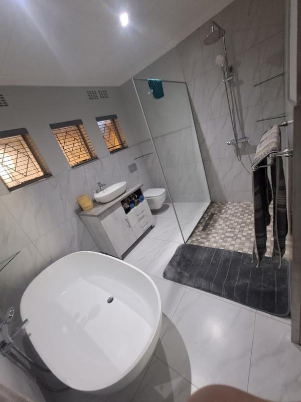 3 Bedroom Property for Sale in Sasolburg Free State